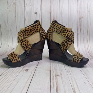 📍Dian Von Furstenberg Pony print strappy Wedges